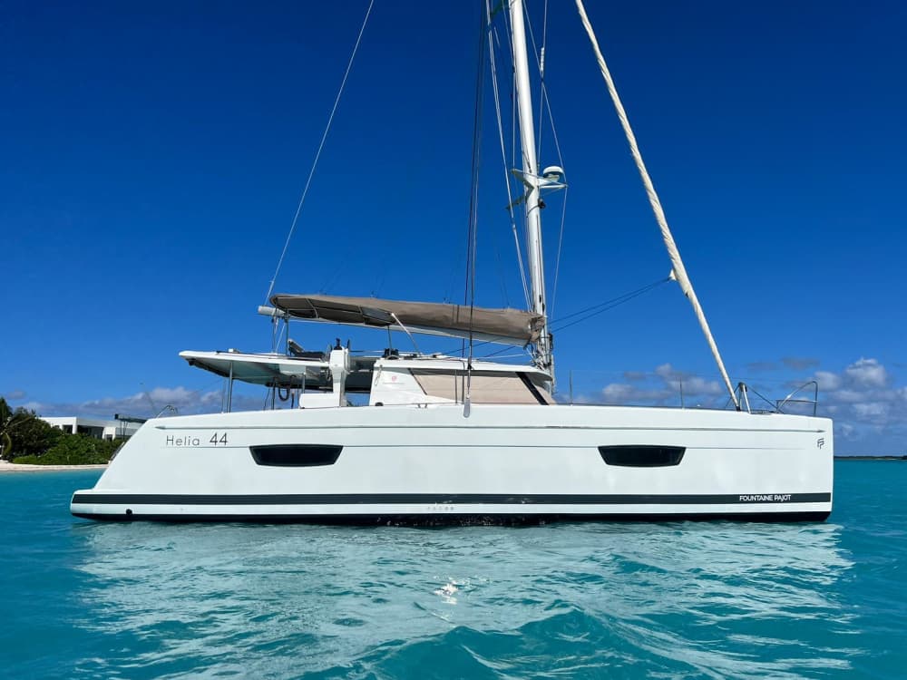 Halbtägige Katamaran-Expedition: Entdecken Sie Grace Bay, Iguana Island, Half Moon Bay und mehr