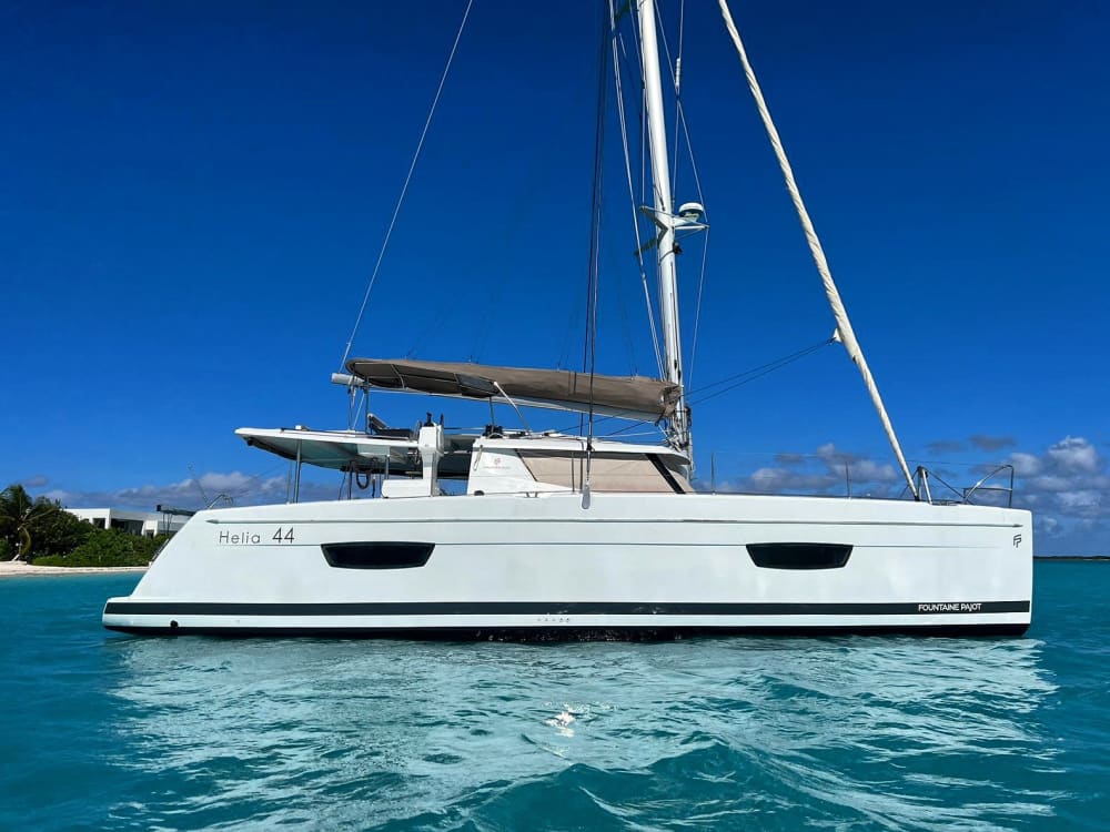 Halbtägige Katamaran-Expedition: Entdecken Sie Grace Bay, Iguana Island, Half Moon Bay und mehr