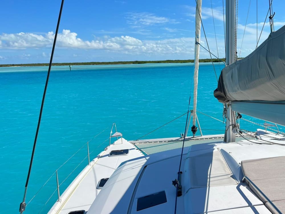 Halbtägige Katamaran-Expedition: Entdecken Sie Grace Bay, Iguana Island, Half Moon Bay und mehr