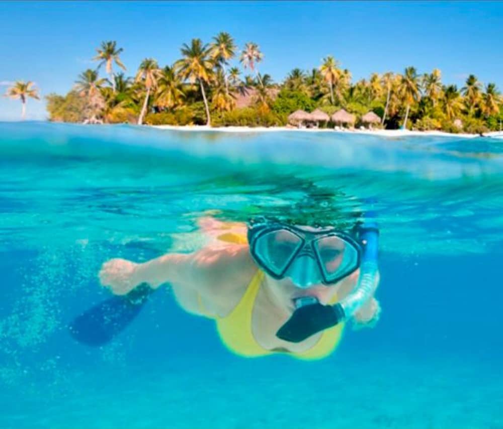 Ganztägiger Katamaran-Ausflug: Paddeln und Schnorcheln im Herzen der Turks- und Caicosinseln