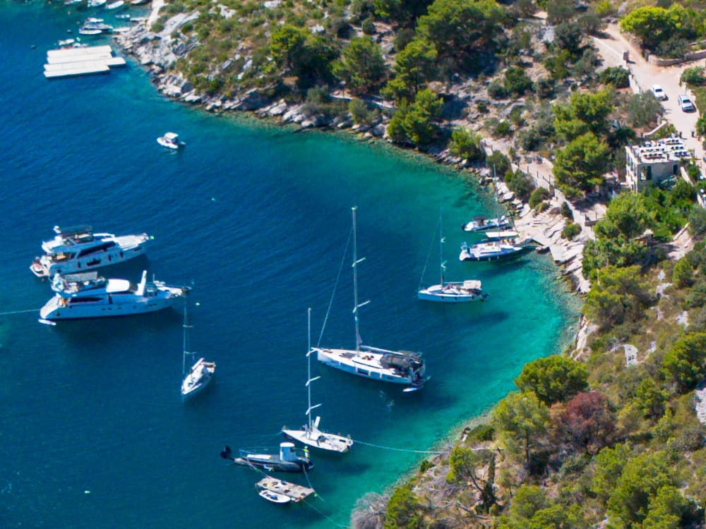 Ολοήμερη εκδρομή με σκάφος στη Γαλάζια Λιμνοθάλασσα και την ιδιωτική εκδρομή με σκάφος στη Σόλτα