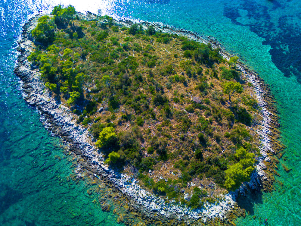 Ολοήμερη εκδρομή με σκάφος στη Γαλάζια Λιμνοθάλασσα και την ιδιωτική εκδρομή με σκάφος στη Σόλτα