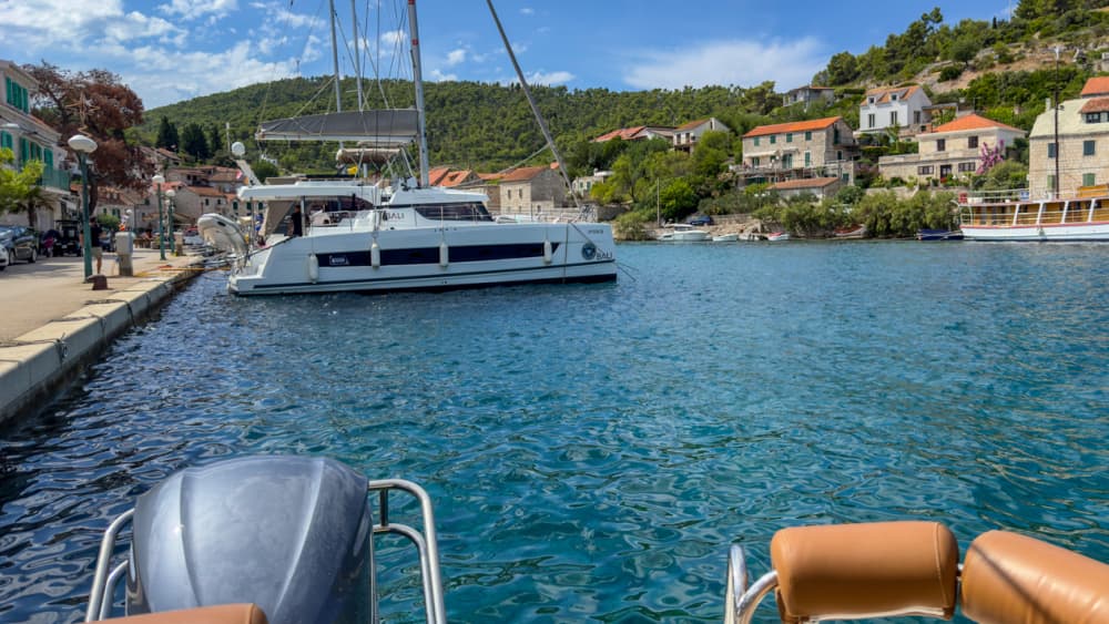 Ολοήμερη εκδρομή με σκάφος στη Γαλάζια Λιμνοθάλασσα και την ιδιωτική εκδρομή με σκάφος στη Σόλτα