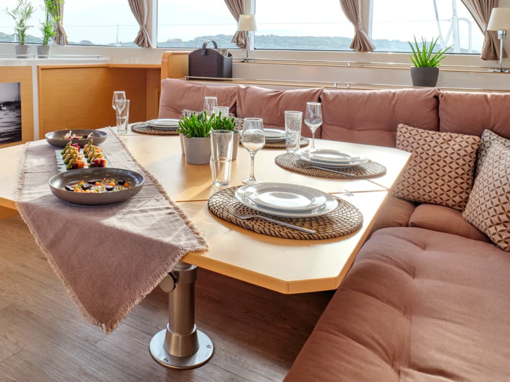 Premium Chill-Out : Private 5-hours Catamaran Cruise with VIP Service