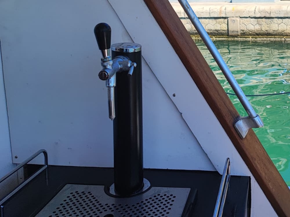 Sorrindo (4h). Passeio pela Baía de Alicante – Relaxamento e natureza