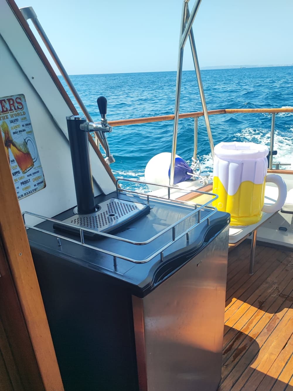 Sorrindo (4h). Passeio pela Baía de Alicante – Relaxamento e natureza