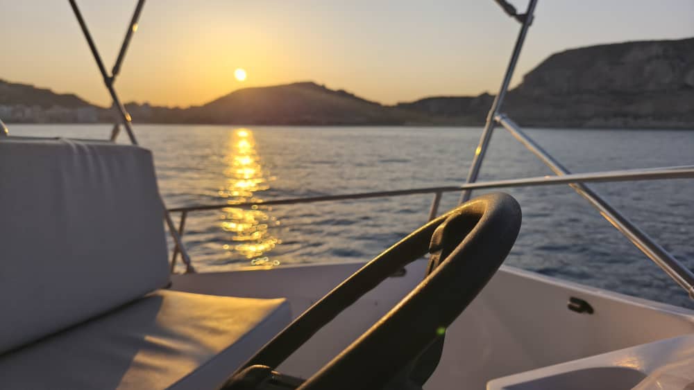 Smiling (4h). Atardecer por la bahia de Alicante