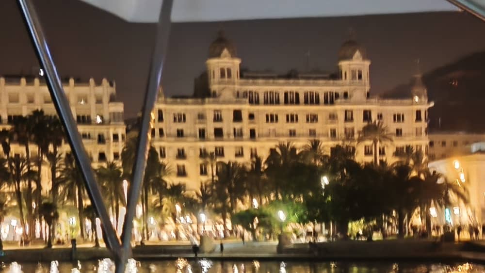 Smiling (4h). Atardecer por la bahia de Alicante