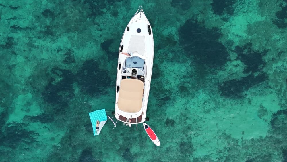 All-day coastal enjoyment – 8 hours of crystal-clear water and luxurious relaxation - PREMIUM ALL-IN