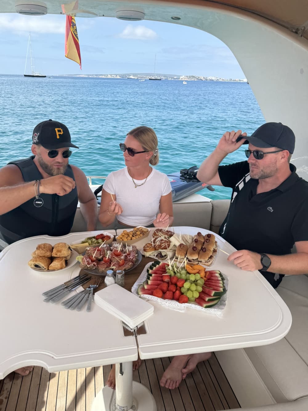 Half-day coastal excursion – 4 hours of relaxation and adventure - PREMIUM ALL-IN