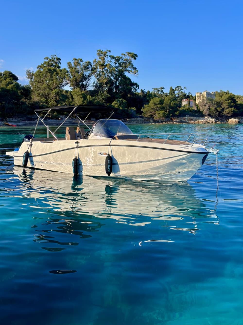 Atardecer mágico en las islas Lérins