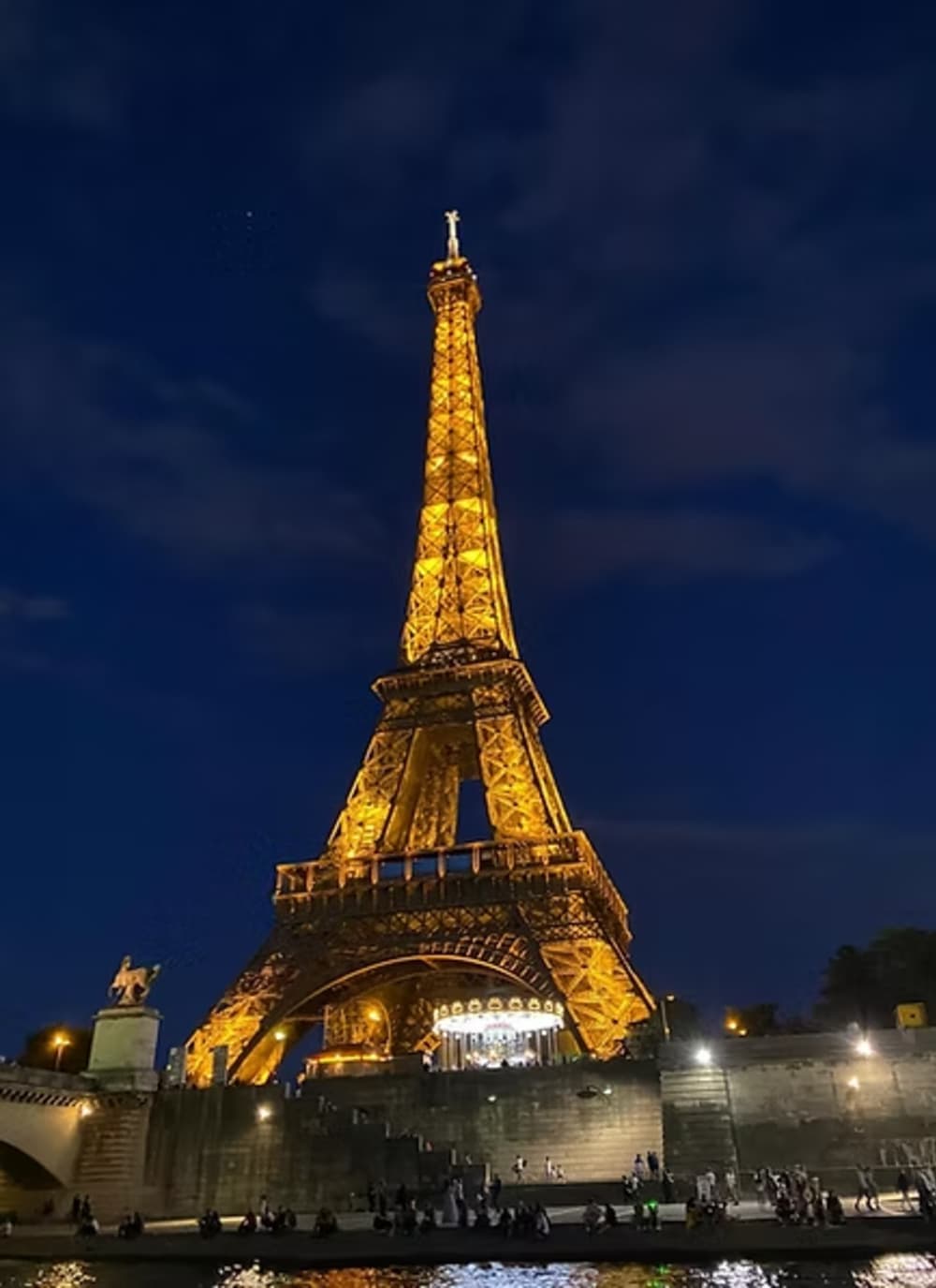 Privat kryssning på Seine: mellan fart, monument och avkoppling