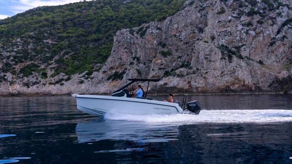 Całodniowa ucieczka do Chorwacji: przygoda na Hvarze i Złotym Rogu na motorówce, zaczynając w Splicie