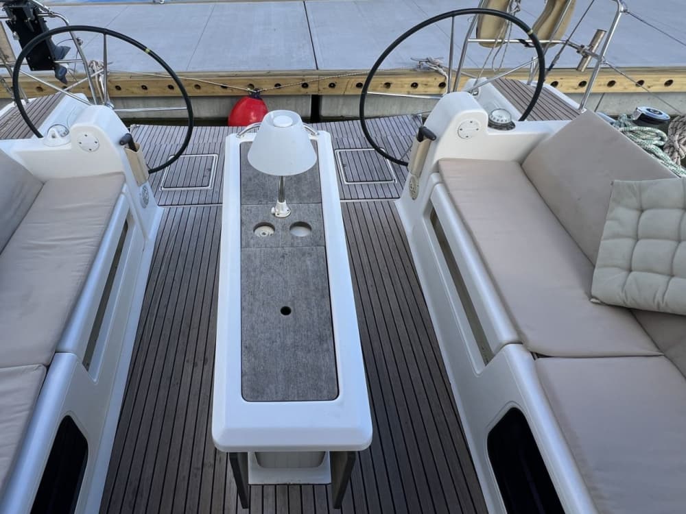 Coast, Dolphins, and Relaxation: 6-Hour Nautical Tour on a Private Sailboat