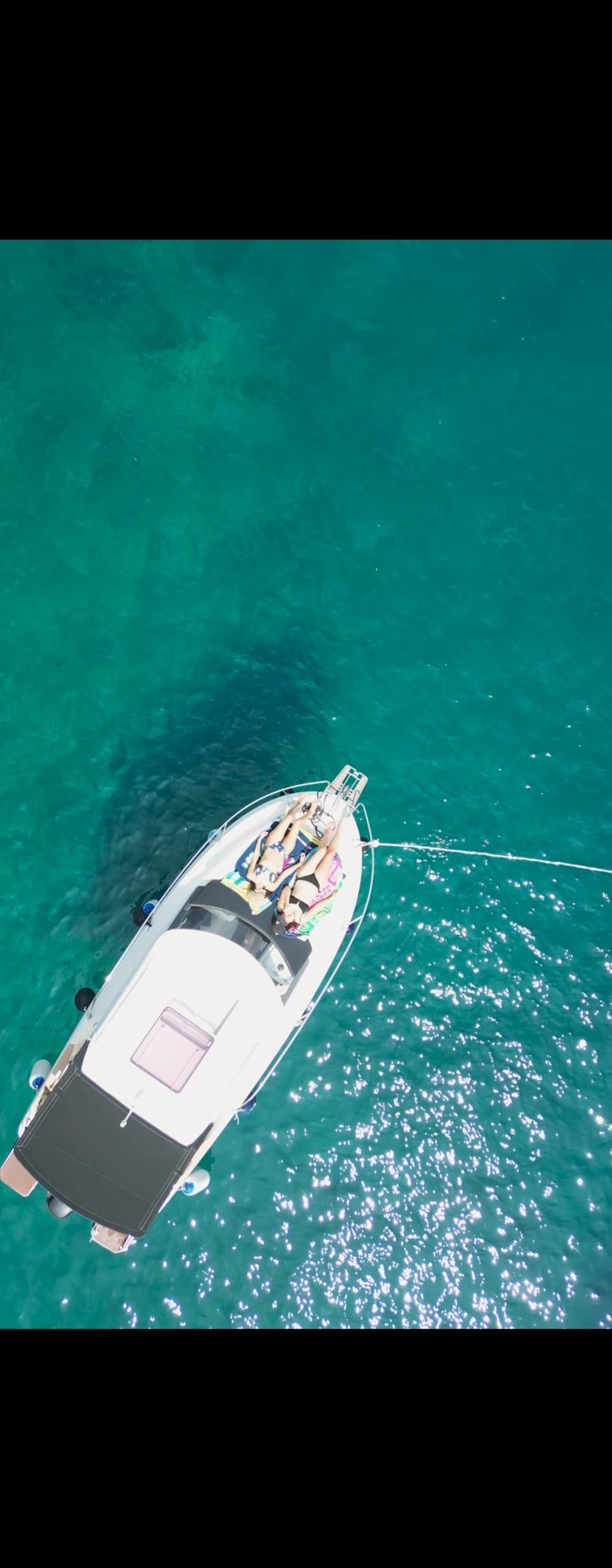 3,5 uur om Budva te verkennen per motorboot.