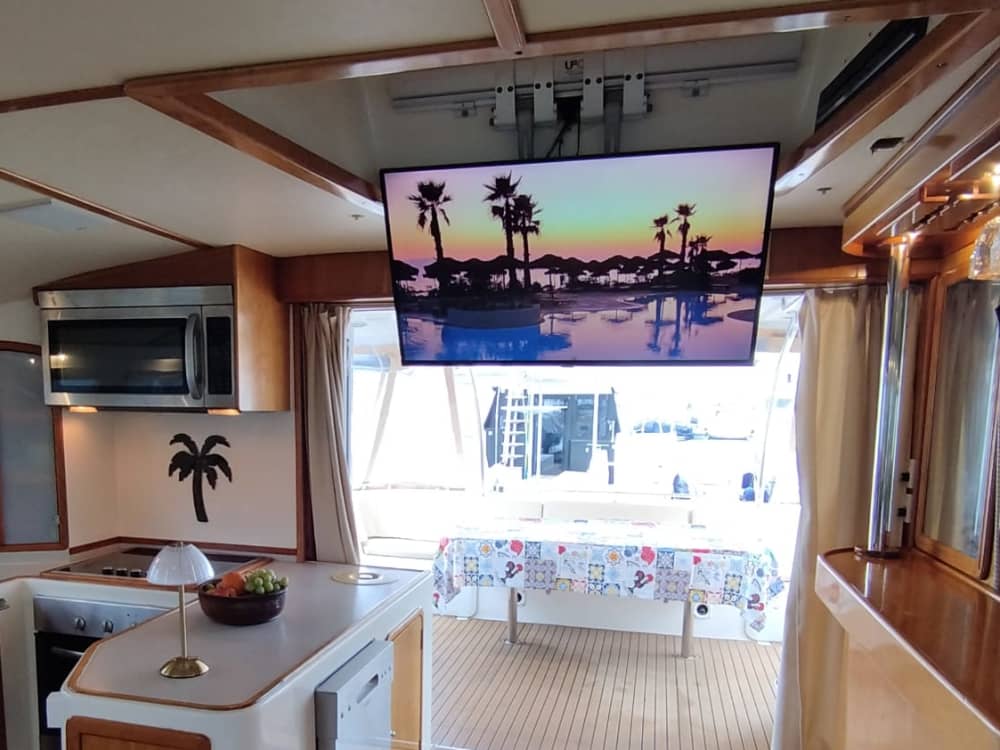 Tour di mezza giornata di Lisbona in catamarano a motore - 4h