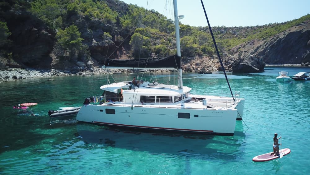 Journée en bateau d'Ibiza à Formentera – Détente et baignade