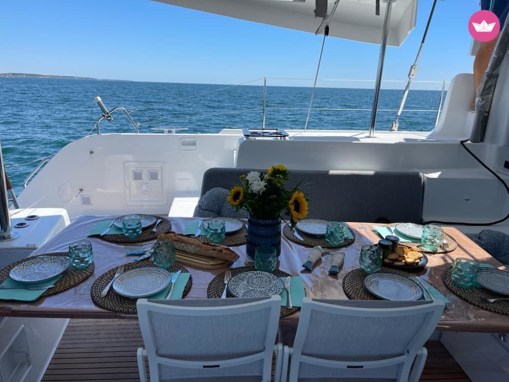 Частный парусный тур к архипелагу Лавецци и острову Маддалена.