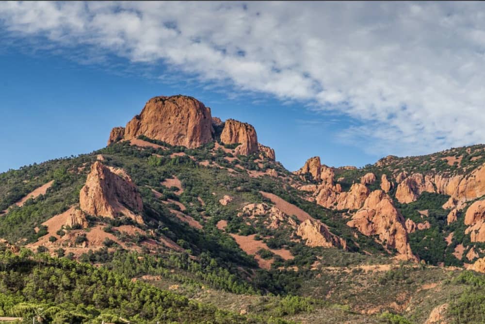 A day at sea around the Esterel Massif: 8 hours of discovery by motorboat