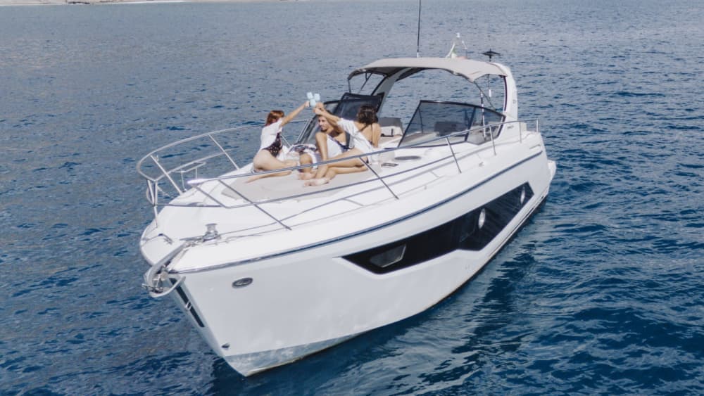 Experiência Polifemo: aventura costeira de 8 horas saindo de Giardini Naxos