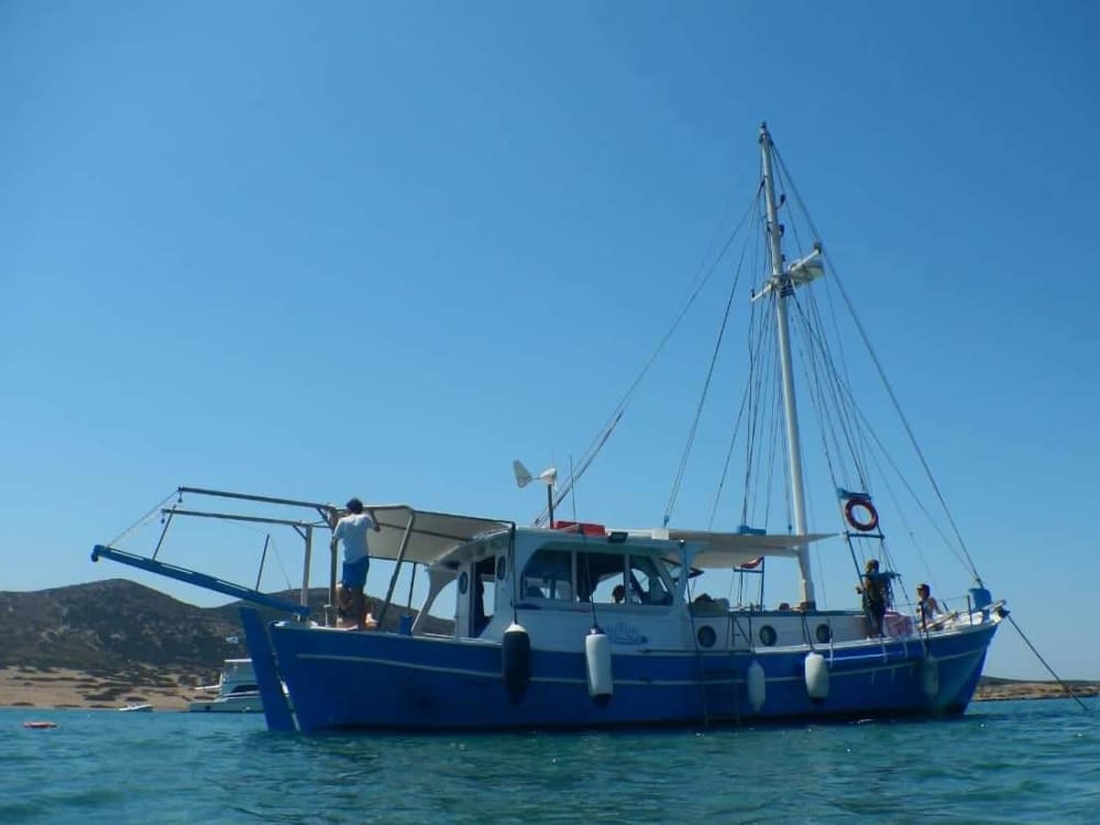 Uma viagem personalizada a Paros: um dia inteiro de magia num gulet.