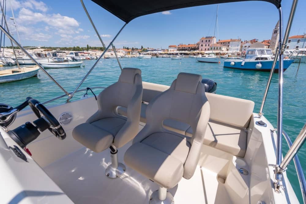 Your private motorboat for a day around Fažana