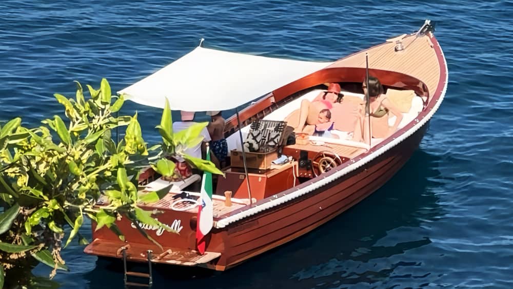 Private Boat Experience in Portofino and San Fruttuoso with Local Captain