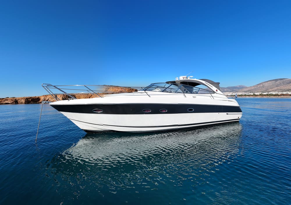 Εξερεύνηση Αντιπάρου & Μπλε Λιμνοθάλασσας: Η Ολοήμερη Εμπειρία σας στο Yachting