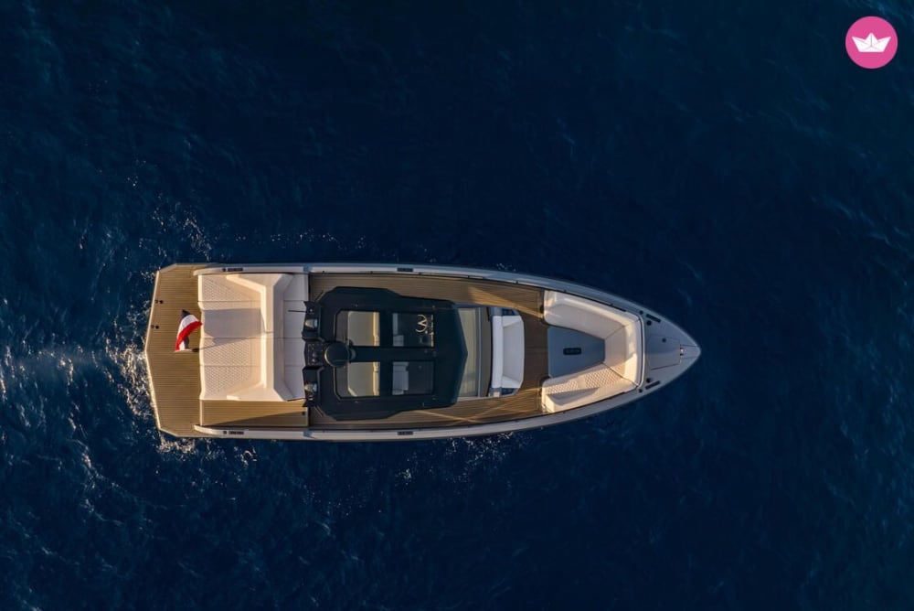 Power and style: an exclusive day aboard the Vanquish VQ40