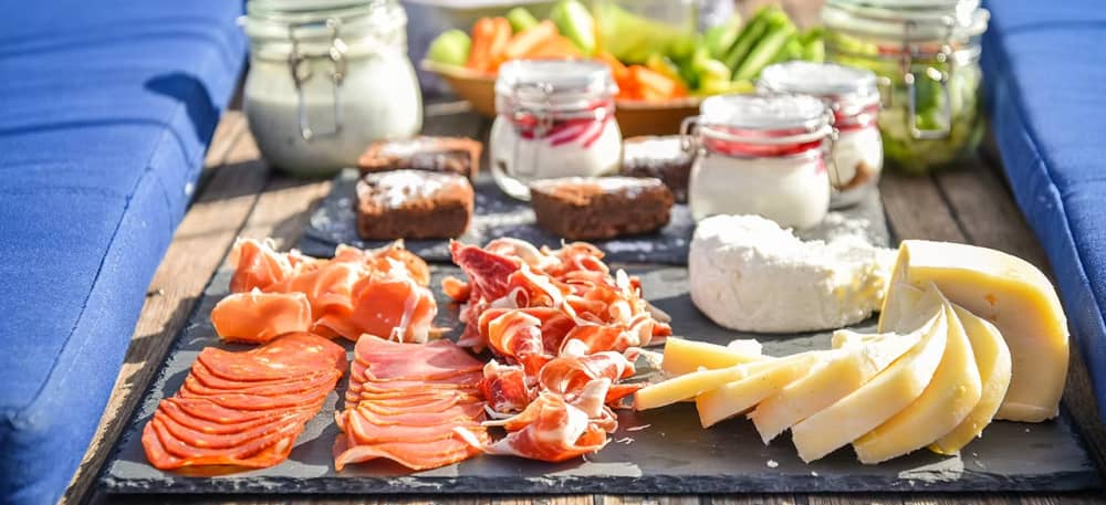 Expérience en catamaran d'une journée – Cascais et aventure de natation