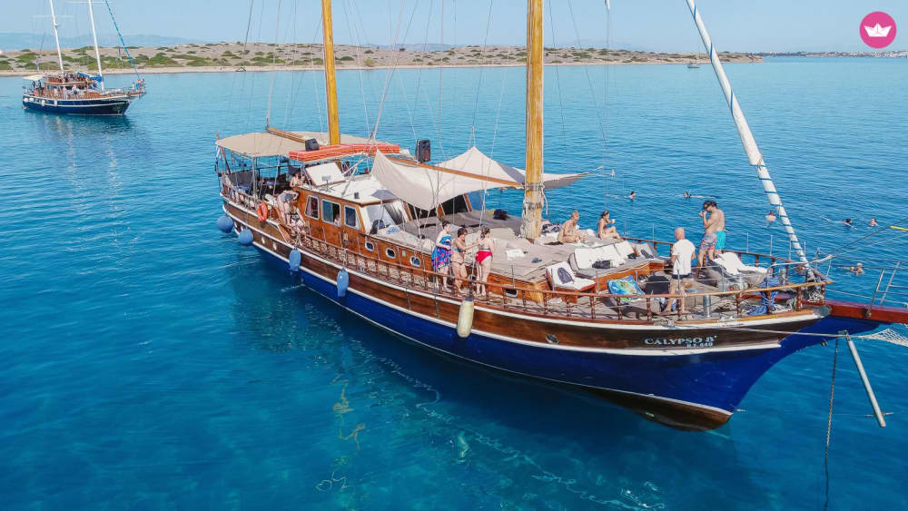 Crociera per tutto il giorno ad Atene: esplora Agistri, Moni ed Egina