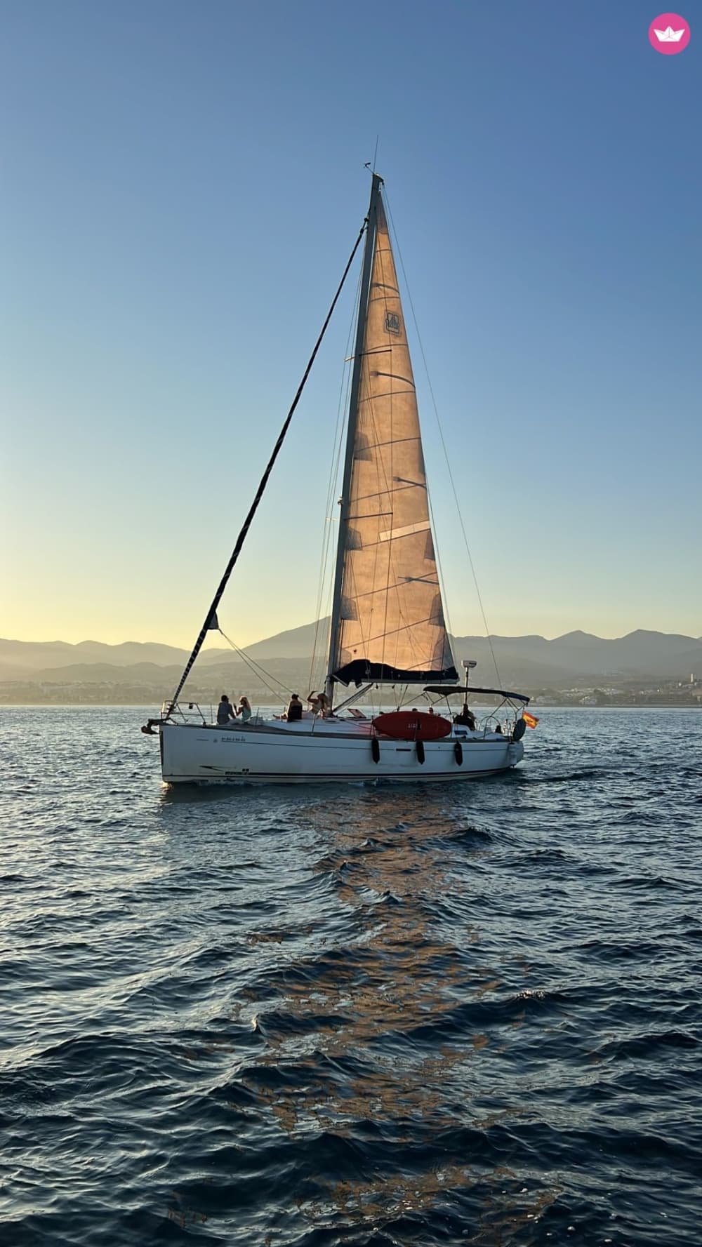 3-stündiger Segeltörn entlang der Küste von Marbella