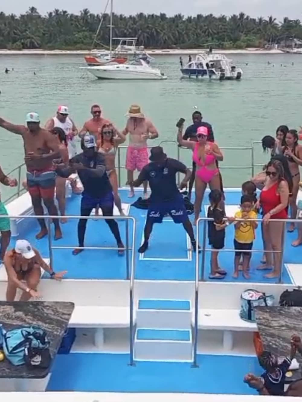 Unforgettable memories at sea: Spend 9h exploring Punta Cana