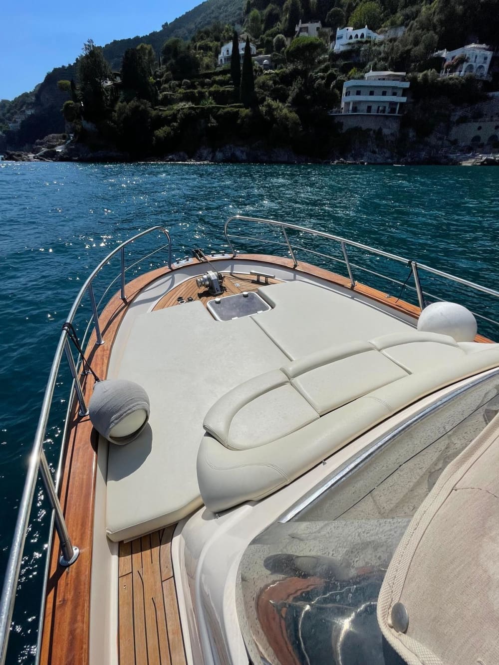 Salerno escape: 3h of relaxation on a motorboat