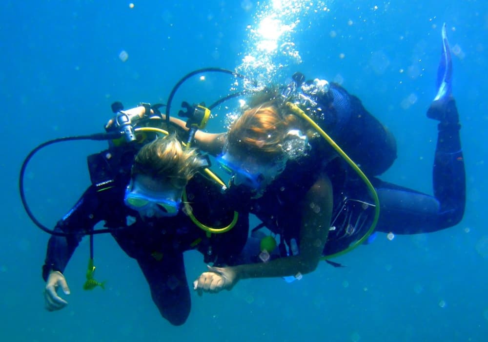 A PRIVILEGED DAY ABOARD A 15M CATAMARAN