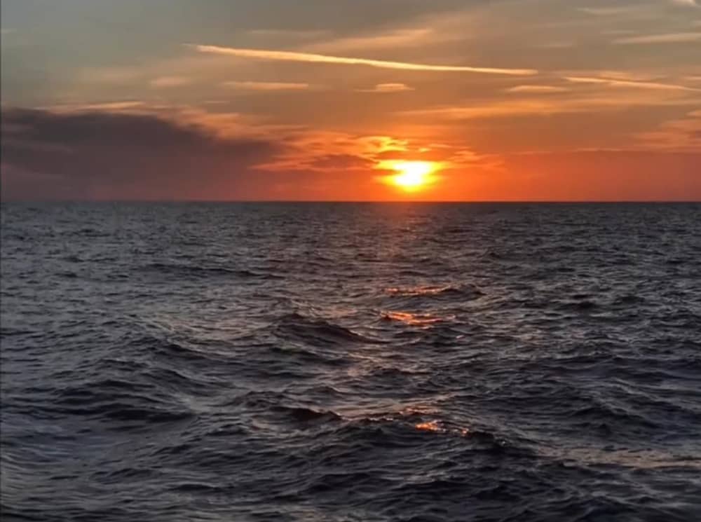 Sunset Cruise da Olbia: Un Tramonto Magico tra Mare e Isole