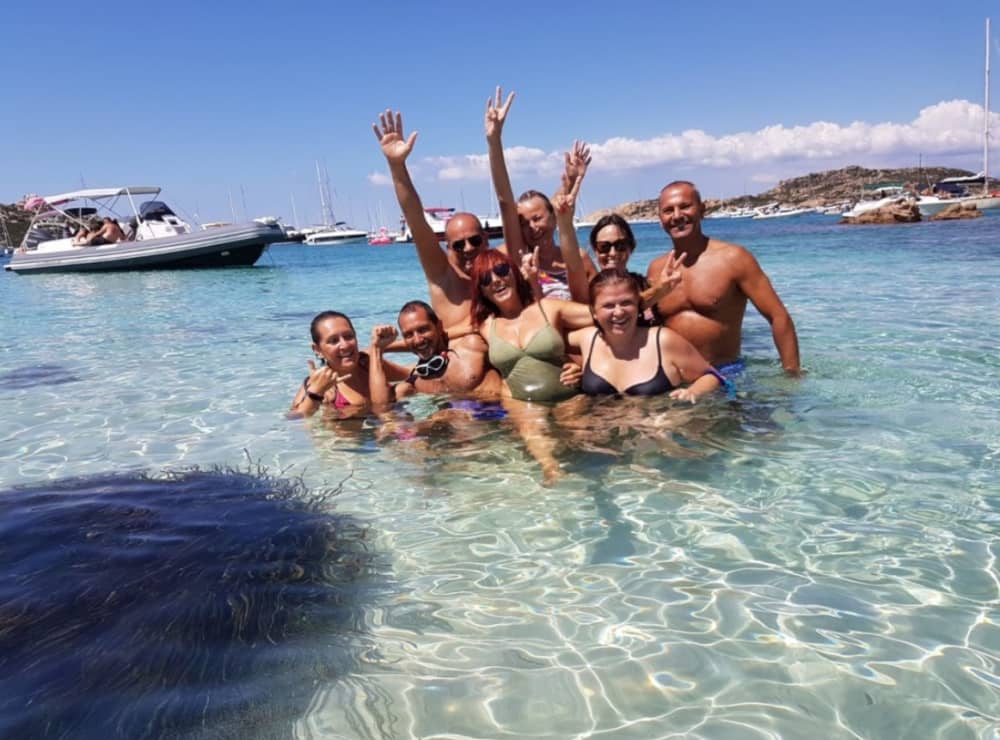 Закат в Сан-Теодоро: эксклюзивный круиз между небом и морем