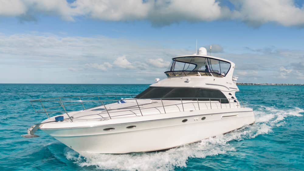 Un viaggio su misura a Cancún: una giornata magica a bordo di uno yacht a motore.