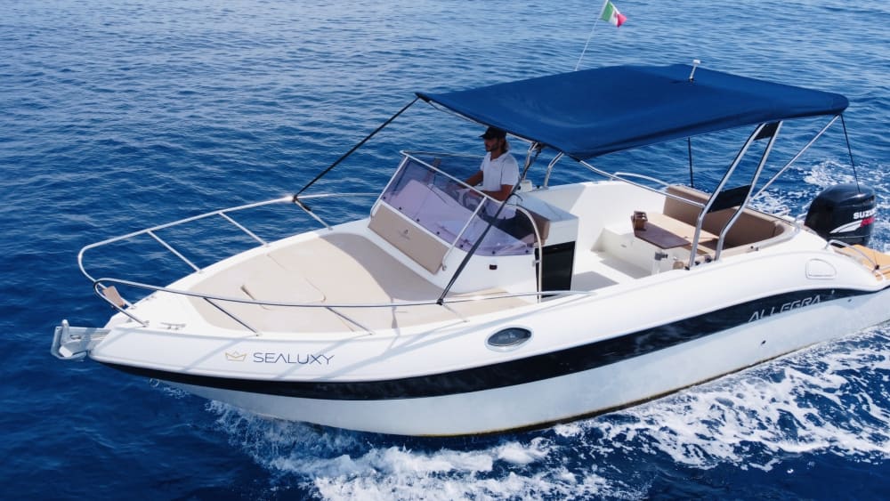 Sail for 3 hours among the wonders of Taormina