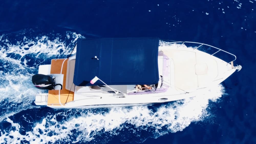 Sail for 3 hours among the wonders of Taormina