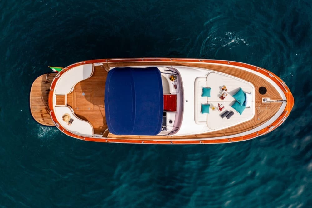 3 timmar sol runt Positano på en motorbåt