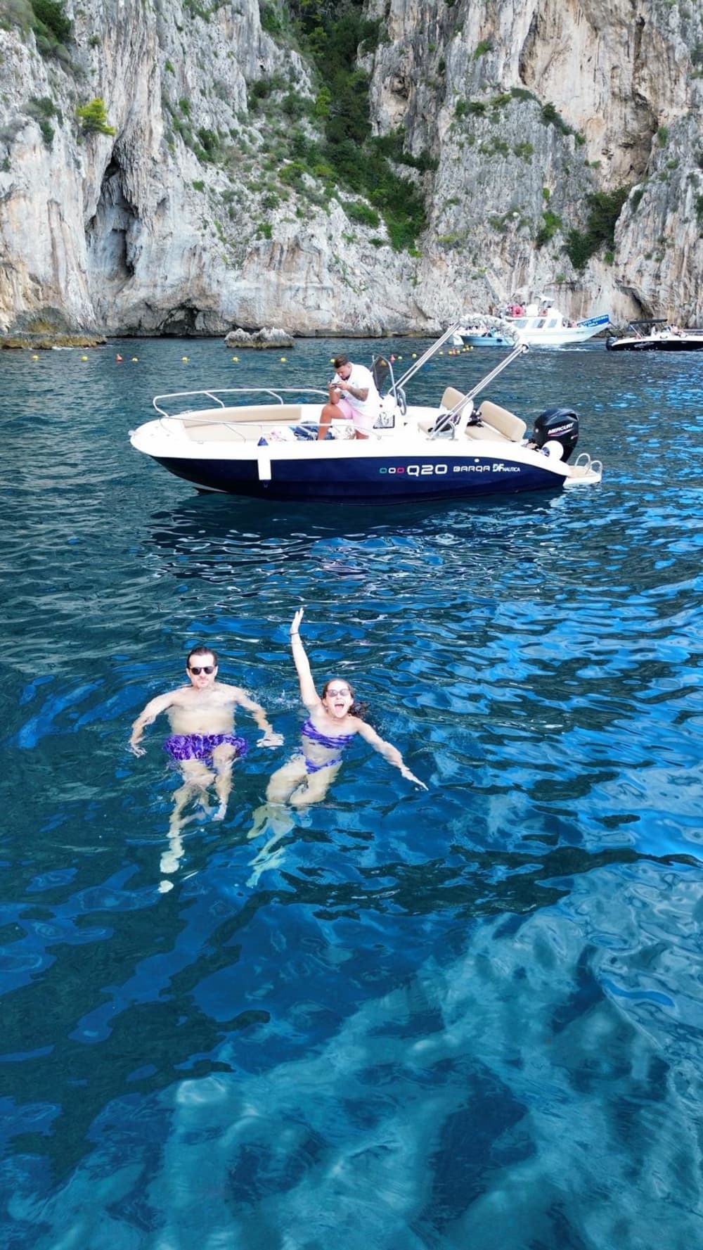 Капри Тур – Путешествие сквозь красоту и легенды