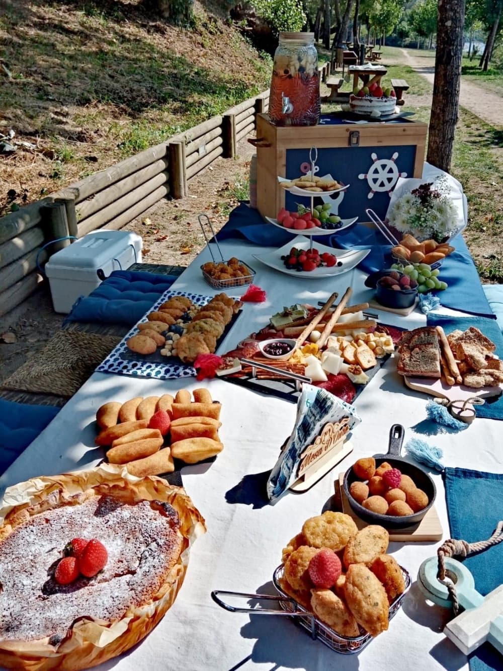 Descubre Castelo de Paiva en un viaje de medio día en lancha motora