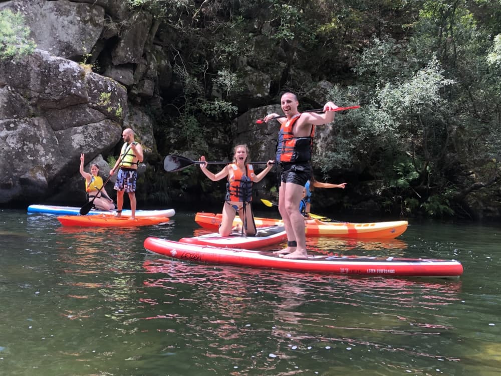 Descubre Castelo de Paiva en un viaje de medio día en lancha motora