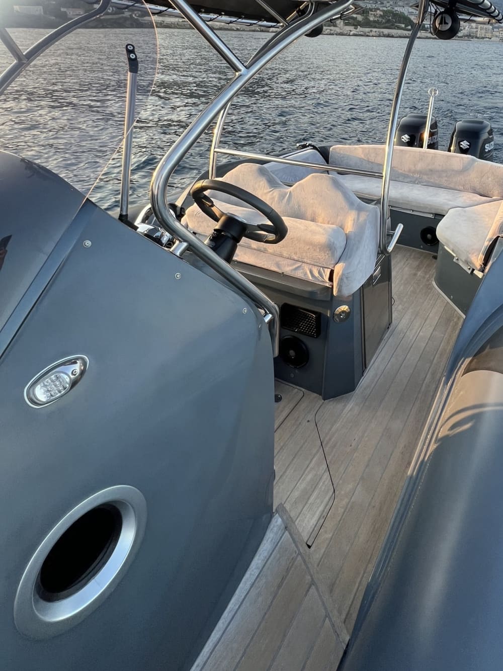 4h pour découvrir Beaulieu-sur-Mer en bateau à moteur