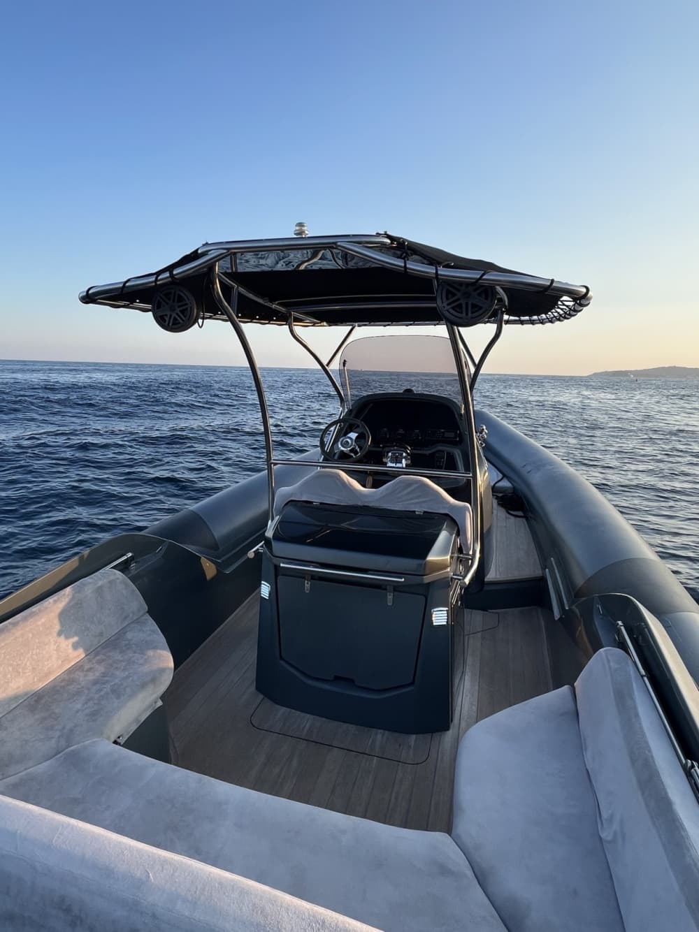 4h pour découvrir Beaulieu-sur-Mer en bateau à moteur