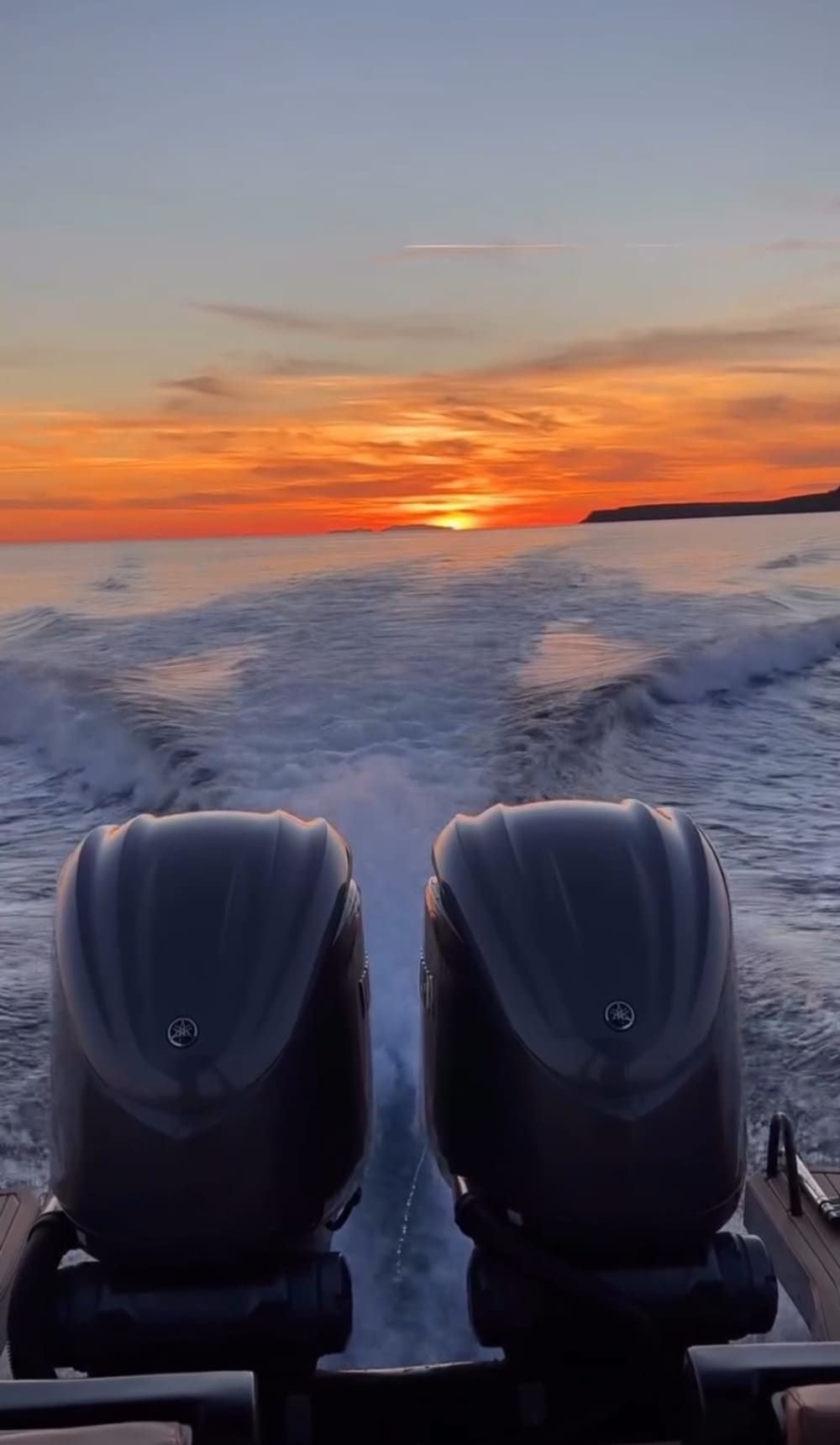 Louis Vuitton 12 m RIB – Mykonos Boat Charter & Private Daily Cruise