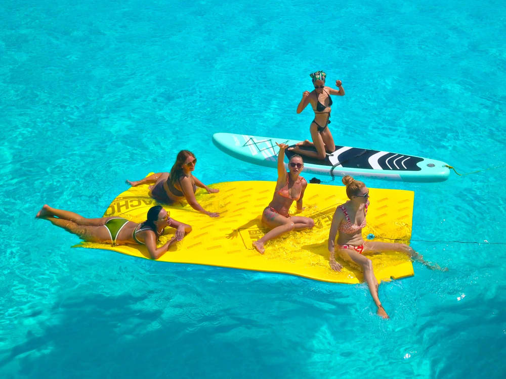 Location de yacht à moteur à la demi-journée à Cancún