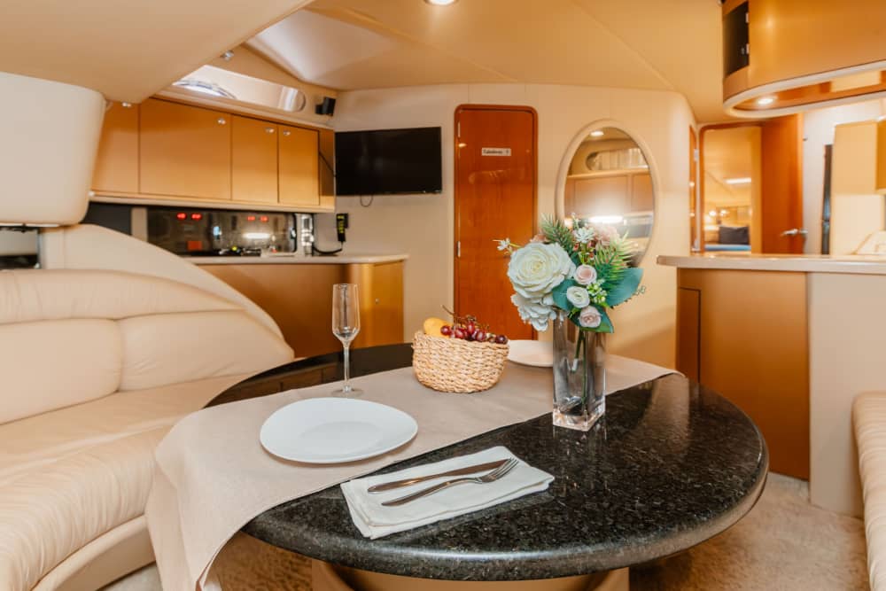 Location de yacht à moteur à la demi-journée à Cancún