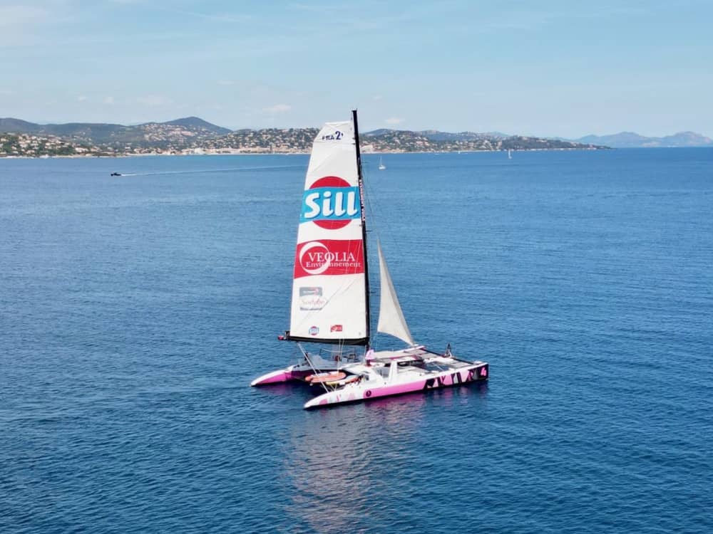 Dag Destination Cap Taillat och det turkosa vattnet